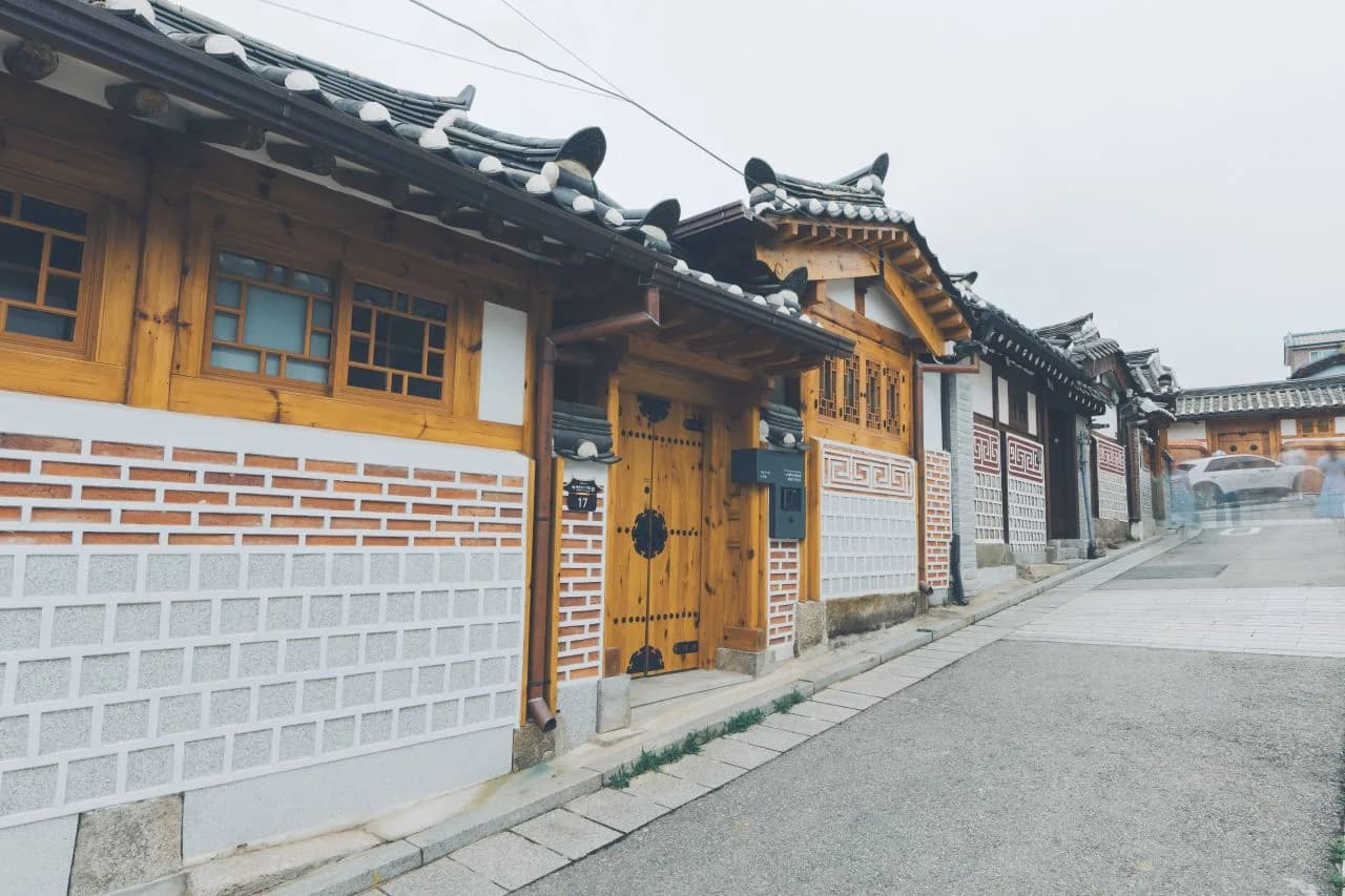 Bukchon Hanok Village, Seoul (2025-06)