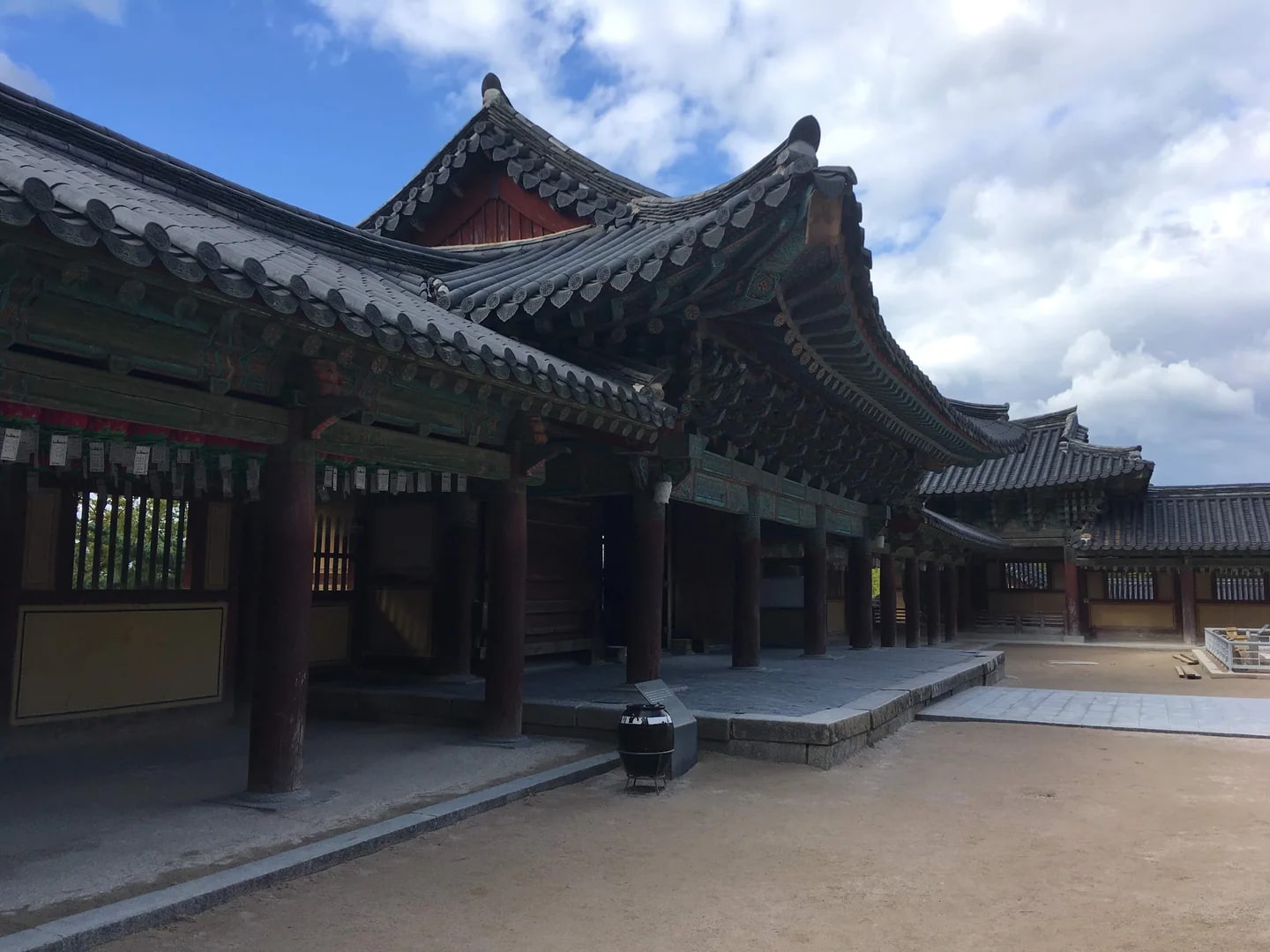 불국사 자하문 안쪽 전각과 마당, 2018년 10월